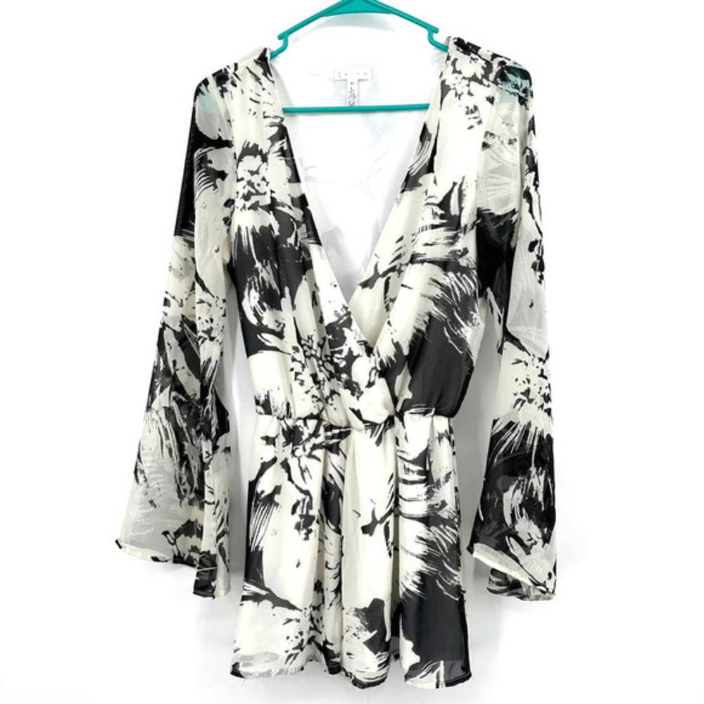 Leith Black and White‎ XS floral Romper